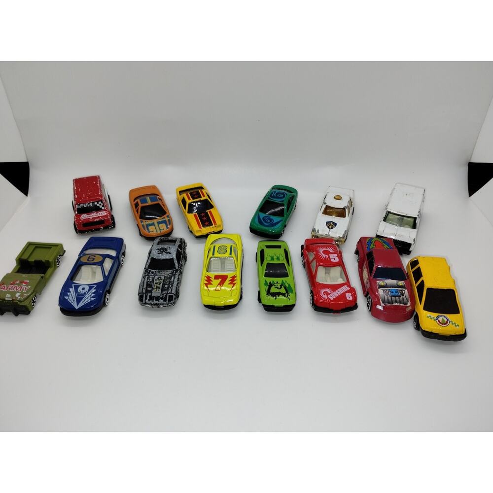 Lot of 14 Unbranded Diecast Cars - Ambulance - Racecar - Army Jeep